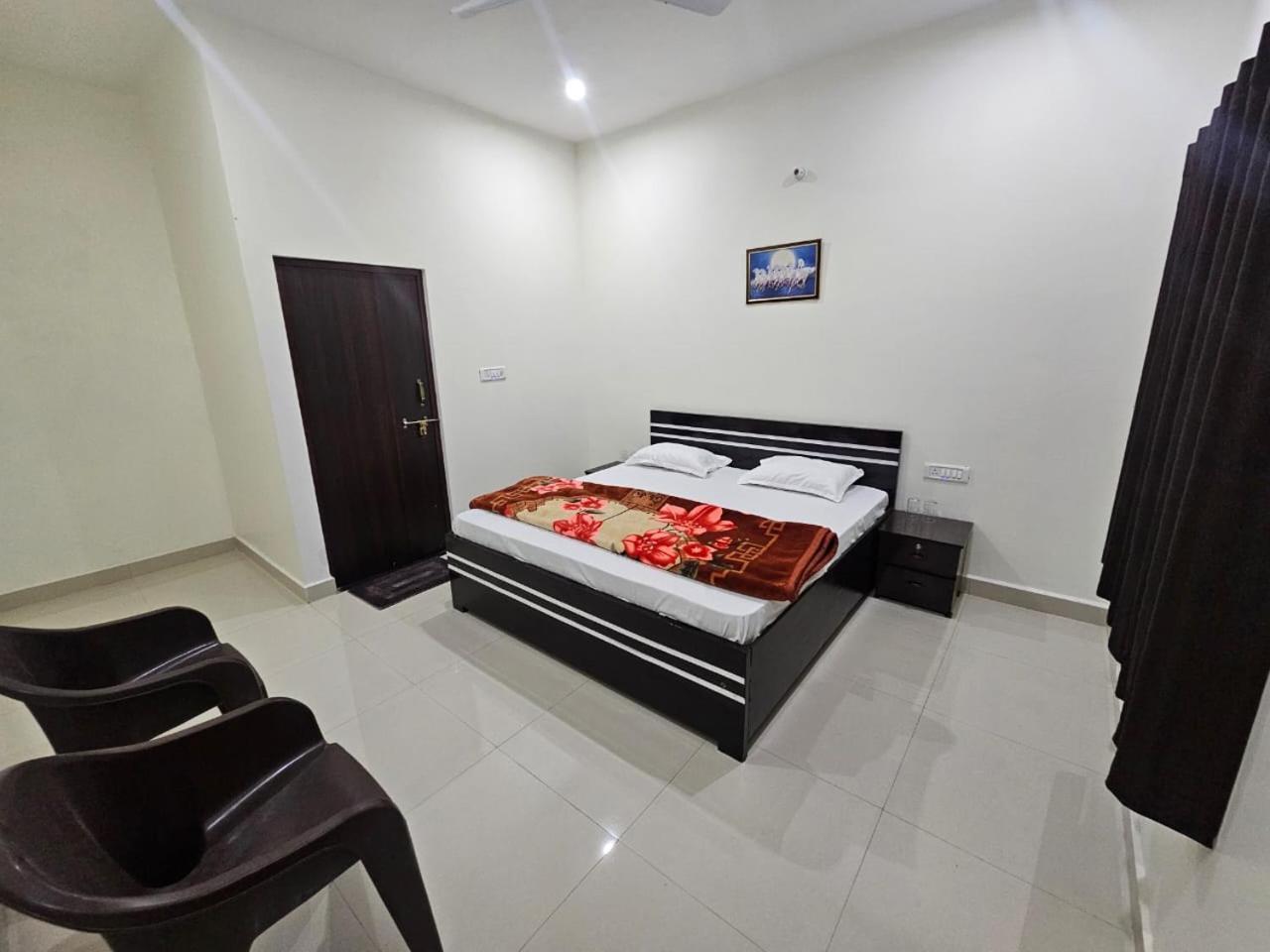 Govind Resort Mathura Buitenkant foto